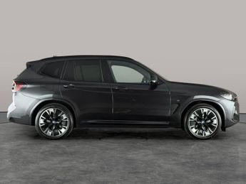 BMW iX3 80kWh M Sport Pro (286 ps) - HUD - PARK ASSIST - HK AUDIO