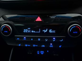 Hyundai Tucson 1.6 CRDi Premium DCT (136 ps) - REVERSE CAM - NAV - LEATHER
