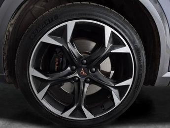 Cupra Formentor 1.4 eHybrid 12.8kWh VZ2 Plug-in DSG (245 ps) - KEYLESS ENTRY - P