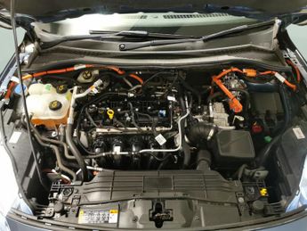 Ford Kuga 2.5 EcoBoost Duratec 14.4kWh ST-Line Plug-in CVT (225 ps) - LANE