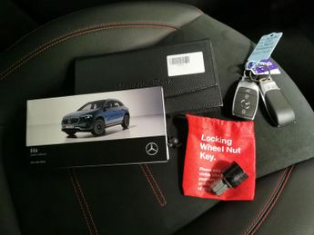 Mercedes-Benz EQA EQA 350 66.5kWh AMG Line 4MATIC (292 ps) - HEATED SEATS - COMFOR
