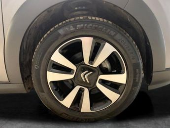 Citroen C3 1.2 PureTech PLUS EAT6 (110 ps) - AIR CON - PARK SENSORS - DAB