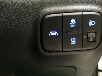 Hyundai i10 1.2 SE Connect (84 ps) - CRUISE - AIR CON - DAB