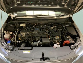 Toyota Corolla 1.8 VVT-h Design Touring Sports CVT (140 ps) - KEYLESS ENTRY - P