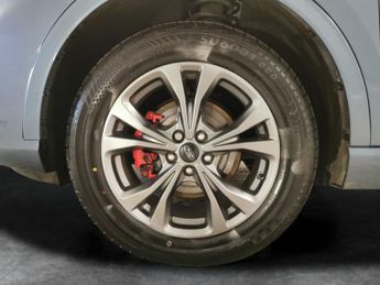 Ford Kuga 2.5 EcoBoost Duratec 14.4kWh ST-Line Plug-in CVT (225 ps) - LANE