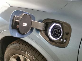 Ford Kuga 2.5 EcoBoost Duratec 14.4kWh ST-Line Plug-in CVT (225 ps) - LANE