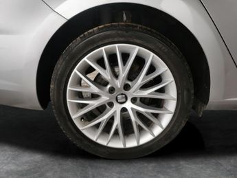 Seat Leon 1.6 TDI SE Dynamic ST DSG (115 ps) - PARK SENSORS - 17IN ALLOYS