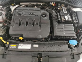 Seat Leon 1.6 TDI SE Dynamic ST DSG (115 ps) - PARK SENSORS - 17IN ALLOYS