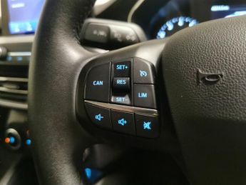 Ford Focus 1.0T EcoBoost Zetec (125 ps) - BLUETOOTH - CRUISE - PADDLE SHIFT