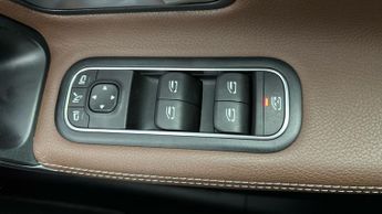 Mercedes-Benz CLA 2.0 CLA250 AMG Line (Premium Plus 2) Coupe 7G-DCT (224 ps) - KEY