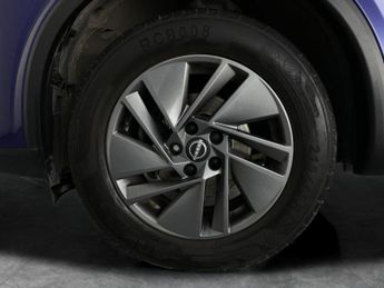 Nissan Qashqai 1.3 DIG-T MHEV Acenta Premium XTRON (158 ps) - REVERSE CAM