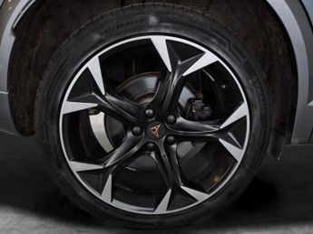 Cupra Formentor 1.4 eHybrid 12.8kWh VZ2 Plug-in DSG (245 ps) - KEYLESS ENTRY - P