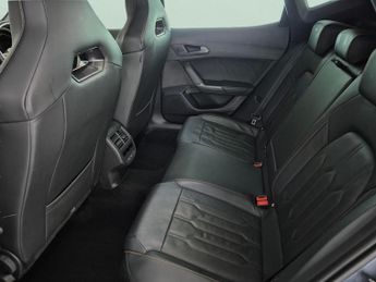Cupra Formentor 1.4 eHybrid 12.8kWh VZ2 Plug-in DSG (245 ps) - KEYLESS ENTRY - P
