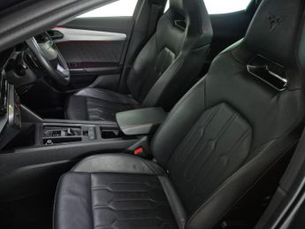 Cupra Formentor 1.4 eHybrid 12.8kWh VZ2 Plug-in DSG (245 ps) - KEYLESS ENTRY - P
