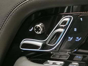 Land Rover Range Rover 3.0 D300 MHEV Autobiography 4WD (300 ps) - CARPLAY - ACTIVE LANE
