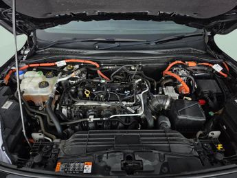 Ford Kuga 2.5 EcoBoost Duratec 14.4kWh ST-Line X Plug-in CVT (225 ps) - NA