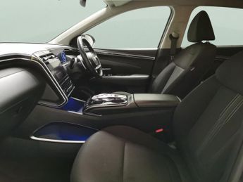 Hyundai Tucson 1.6 T-GDi 13.8kWh Premium Plug-in 4WD (265 ps) - LED - REVERSE C