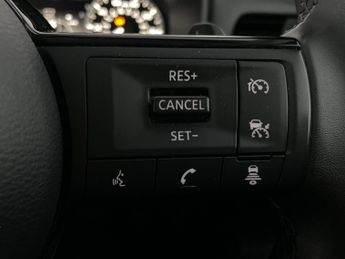 Nissan Qashqai 1.3 DIG-T MHEV Acenta Premium XTRON (158 ps) - REVERSE CAM