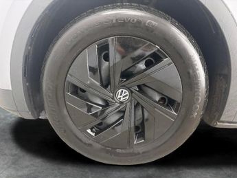 Volkswagen ID.4 Pure 52kWh Life (148 ps) - REVERSE CAM - HEATED SEATS - NAV