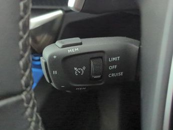 Peugeot 3008 1.6 13.2kWh Allure Plug-in e-EAT (225 ps) - LANE DEPARTURE  - BL