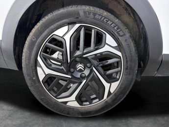 Citroen C4 X 1.2 PureTech Shine Fastback EAT8 (130 ps) - NAV - BLIND SPOT ASS