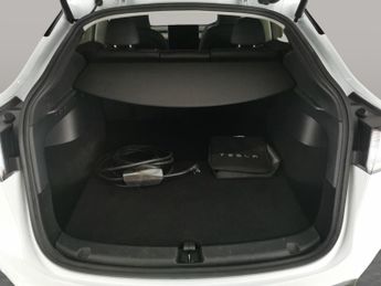 Tesla Model Y (Dual Motor) Long Range 4WDE (384 bhp) - REVERSE CAM - NAV - LEA