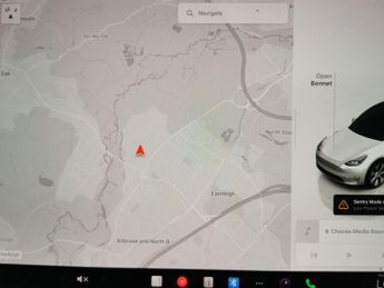 Tesla Model Y (Dual Motor) Long Range 4WDE (384 bhp) - REVERSE CAM - NAV - LEA