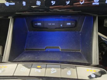Hyundai Tucson 1.6 h T-GDi Premium (230 ps) - NAV - HEATED STEERING - BLIND SPO