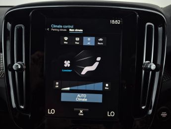 Volvo XC40 1.5h T4 Recharge 10.7kWh Plus Plug-in (211 ps) - KEYLESS ENTRY