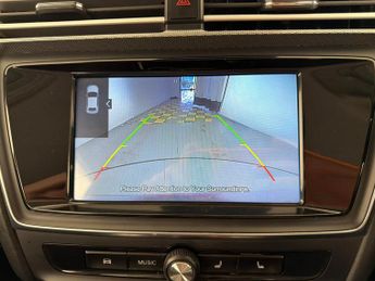MG Mg5 61.1kWh Exclusive Long Range (156 ps) - NAV - LANE DEPARTURE  - 
