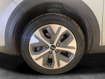 Kia Niro 64kWh 2 (201 bhp) - CRUISE - PADDLE SHIFT - 17IN ALLOYS