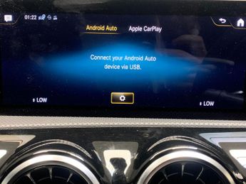 Mercedes-Benz A Class 1.3 A180 AMG Line (Executive) 7G-DCT (136 ps) - SELF PARK - REVE