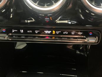 Mercedes-Benz A Class 1.3 A180 AMG Line (Executive) 7G-DCT (136 ps) - SELF PARK - REVE