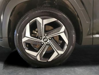 Hyundai Tucson 1.6 T-GDi 13.8kWh Premium Plug-in 4WD (265 ps) - LED - REVERSE C