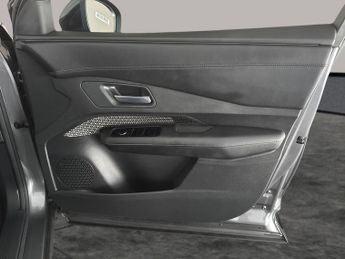 Nissan Ariya 63kWh Advance 7.4kW Charger (217 ps) - LED - NAV - COMFORT PACK