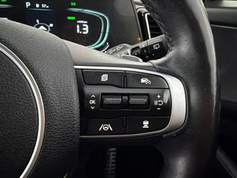 Kia Sportage 1.6 h T-GDi GT-Line (226 bhp) - REVERSE CAM - NAV - LANE DEPARTU