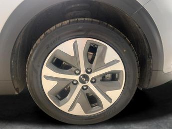 Kia Niro 64kWh 2 (201 bhp) - CRUISE - PADDLE SHIFT - 17IN ALLOYS