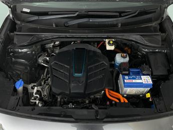 Kia Niro 64kWh 3 (201 bhp) - HEATED LEATHER - HEATED STEERING - LANE DEPA