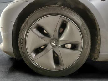 Tesla Model 3 Standard Range Plus RWD (241 bhp) - PARK ASSIST - LED - REVERSE 