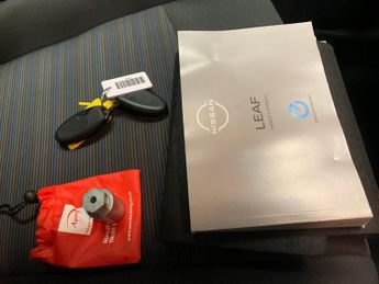Nissan Leaf 39kWh N-Connecta (150 ps) - LANE DEPARTURE  - HEAT PACK