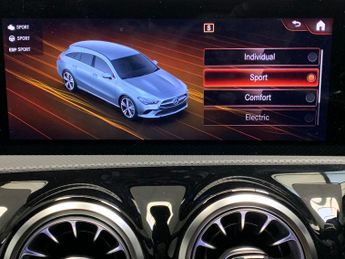 Mercedes-Benz CLA 1.3 CLA250e 15.6kWh AMG Line (Premium Plus) Shooting Brake Plug-
