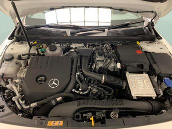 Mercedes-Benz CLA 1.3 CLA250e 15.6kWh AMG Line (Premium Plus) Shooting Brake Plug-