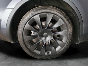 Tesla Model Y (Dual Motor) Long Range 4WDE (384 bhp) - 360 CAM - LED - REVERSE
