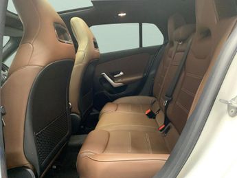 Mercedes-Benz CLA 1.3 CLA250e 15.6kWh AMG Line (Premium Plus) Shooting Brake Plug-