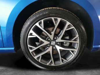 Seat Ibiza 1.0 TSI XCELLENCE Lux DSG (110 ps) - LED - REVERSE CAM - NAV