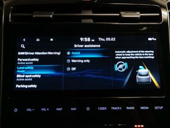 Hyundai Tucson 1.6 T-GDi 13.8kWh Premium Plug-in 4WD (265 ps) - LED - REVERSE C