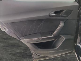 Cupra Formentor 1.5 TSI V2 DSG (150 ps) - LED - REVERSE CAM - SAT NAV
