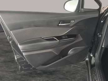 Toyota C-HR 2.0 Excel CVT [JBL] HEATED WHEEL - PARK ASSIST - REV CAM