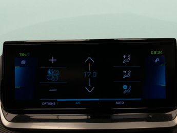 Peugeot E-2008 50kWh GT (7kW Charger) (136 ps) - LED - REVERSE CAM - NAV