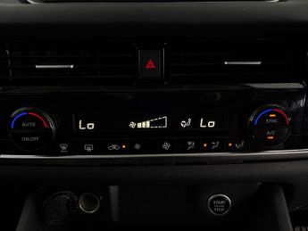 Nissan Qashqai 1.3 DIG-T MHEV Acenta Premium XTRON (158 ps) - REVERSE CAM